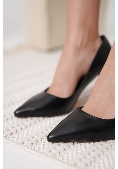 Alfaze Siyah Mat Sivri Burun Stiletto Siyah