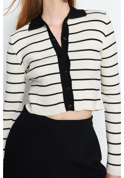 Ersefa Kadın Modern Tarz Slim Polo Yaka Crop Triko Hırka Siyah