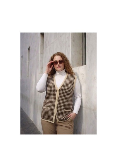 Onno Style Women Büyük Beden Kazayağı Desen Renkli Çelik Örgü Triko Kadın Yelek Bej