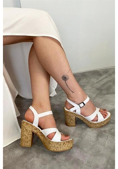 Kadın Beyaz Çapraz Bant 10 Cm Platfom Topuklu Mantar Taban Ayakkabı & Sandalet K-800 Beyaz Kadın Beyaz Çapraz Bant 10 Cm Platfom Topuklu Mantar Taban Ayakkabı & Sandalet K-800 Beyaz