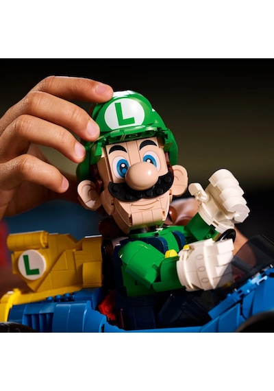 LEGO® Mario Kart™ – Luigi ve Mach 8 72050 - Yetişkinler için Yaratıcı Sergileme Modeli Yapım Seti (2234 Parça)