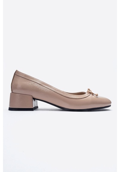 Luvi Shoes Gıpsy Koyu Bej Kırışık Rugan Fiyonklu Kadın Kısa Topuklu Ayakkabı