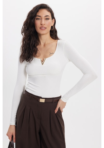 Tudors Kadın Slim Fit Dar Kesim Pamuklu Uzun Kollu V Yaka Ekru Tişört Bluz-50674