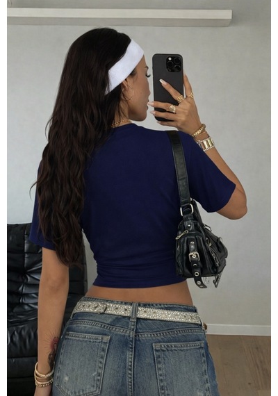 Kadın Kısa Kollu Crop Tişört Bisiklet Yaka, Slim Fit, Günlük & Şık Basic T-shirt Lacivert