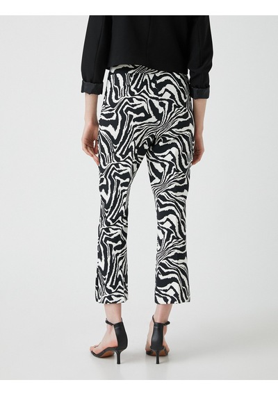 Koton Zebra Desenli Pantolon Dar Kesim Ekru Desenli 2sak40334pw