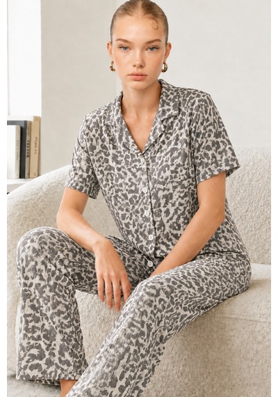 Kadın Kısa Kollu Rahat Gri Pijama Takımı 4731