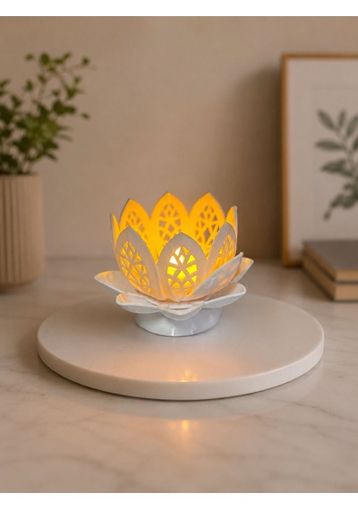 Lotus Glow Mumluk Beyaz