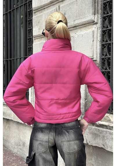 Pembe Dik Yaka Çıtçıtlı Fermuarlı Kısa Şişme Mont