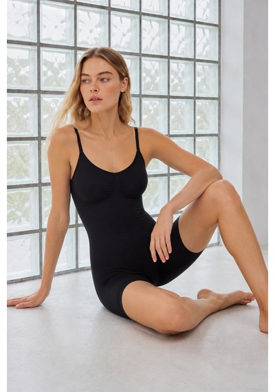 Kadın Vücut Sıkılaştıran Siyah Likralı Body