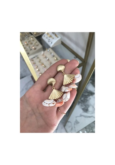 Deniz Kabukları Ve Gold Detaylı Küpe Çok Renkli