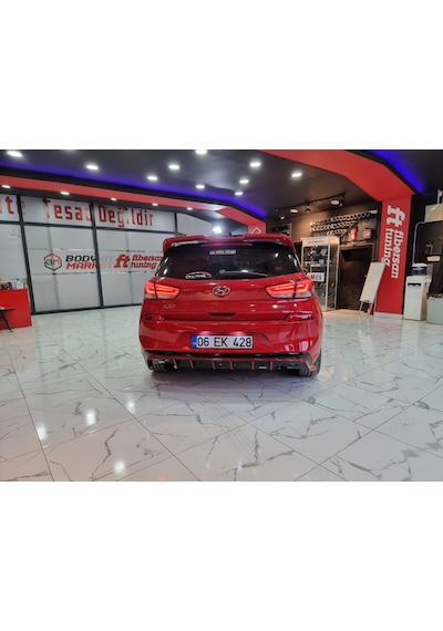 Hyundai İ30 ( 2017...) Arka Tampon Eki-----fibersan Tuning