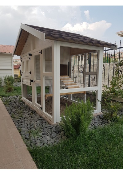 AHŞAP TAVUK KÜMESİ
