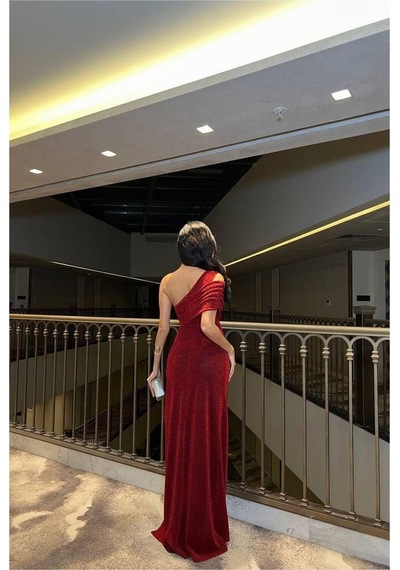Lior Design Kadın Şık Model Tek Omuz Yırtmaçlı Abiye Elbise Kırmızı