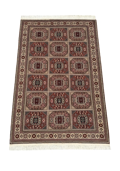 El Dokuma Sıfır Bünyan Halısı 150x230 Krem Gülkurusu 4 M2 %100 Yün Halı