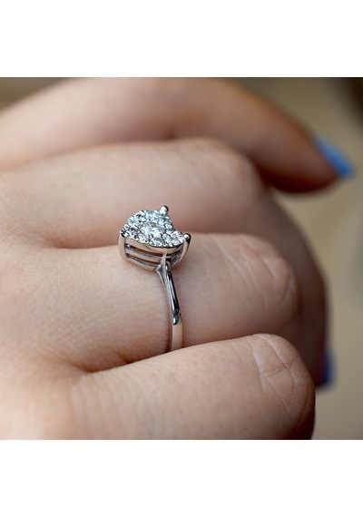 0.33 Ct. Kalp Model Pırlanta Fantezi Yüzük