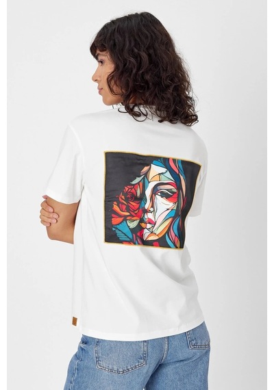 Yapay Zeka Tasarım Sırt Aplike Özel Baskılı %100 Pamuklu Penye Regular Fit T-shirt Pikasso2 Beyaz