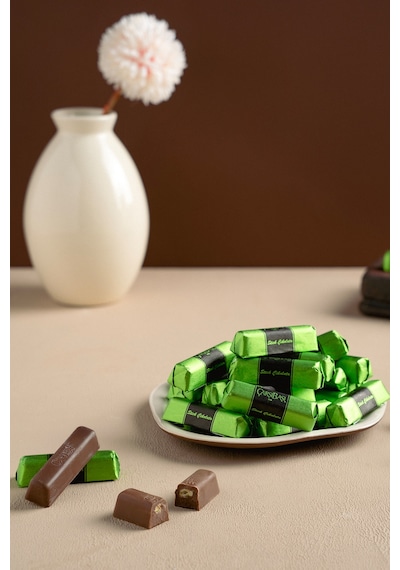Sütlü Fıstıklı Stick Bayram Çikolatası 350 Gram