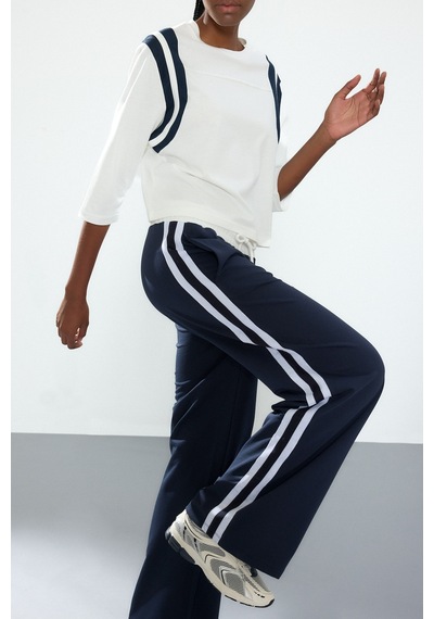 Defacto Pamuklu Straıght Fıt Cepli Standart Paça Standart Boy Lacivert Pantolon I3167ax26aunv146 Lacivert-nv146