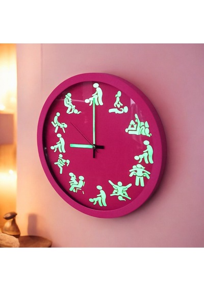 Kamasutra Fosforlu Magenta Pembe Duvar Saati Camlı Çap 28 Cm Pembe