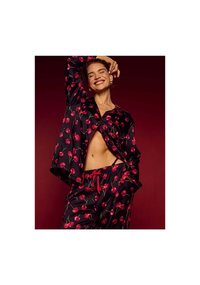 Victoria's Secret Parlak Saten Uzun Pijama Takımı Siyah Kiraz Baskılı