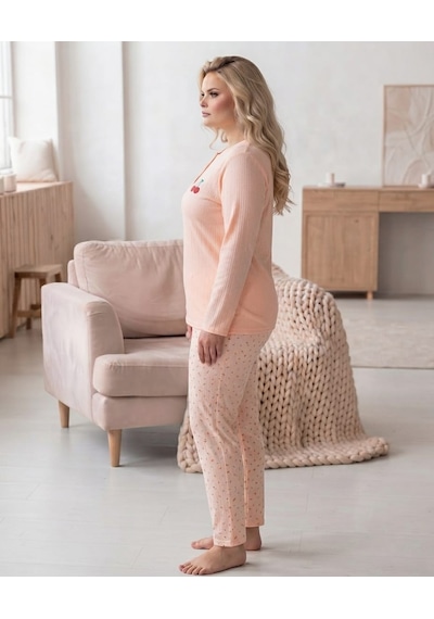 Eyfuze Kadın Kışlık Büyük Beden Curve Nakışlı Desenli Yakası Düğmeli Uzun Kollu Pijama Takımı Somon