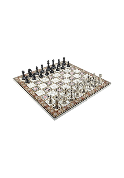 Gifthome Premium Black Metal Klasik Satranç Takımı Ve Katlanır Sedef Desenli Mdf Tahtası 43x43 Cm.
