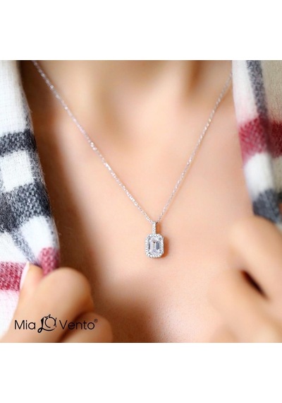 Pırlanta Montur Emerald Tektaş Gümüş Kolye