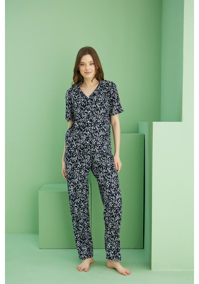 Siyah İnci Bürümcük Krınkıl Kumaş Örme Düğmeli Pijama Takım25118547 Çok Renkli Siyah İnci Bürümcük Krınkıl Kumaş Örme Düğmeli Pijama Takım25118547 Çok Renkli