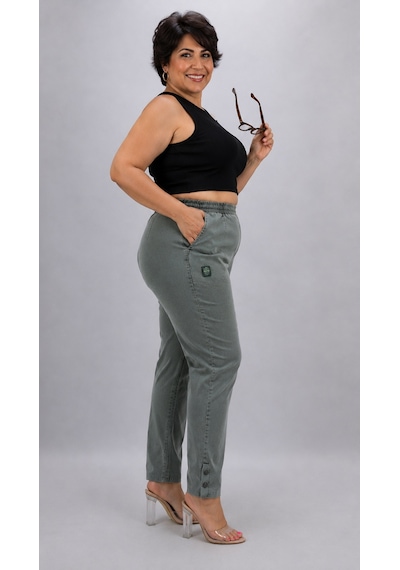 Motivation Büyük Beden Akar Kumaş Mom Lastikli Yüksek Bel Bağcıklı Paça Düğme Detaylı Kadın Pantolon Haki Motivation Büyük Beden Akar Kumaş Mom Lastikli Yüksek Bel Bağcıklı Paça Düğme Detaylı Kadın Pantolon Haki