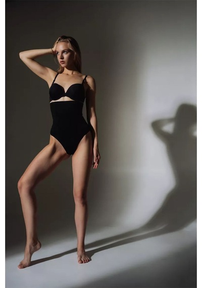 Mistirik Lorica Model Yüksek Bel Seamless Model Örme Yumuşak String Külot Korse Siyah Renk Siyah