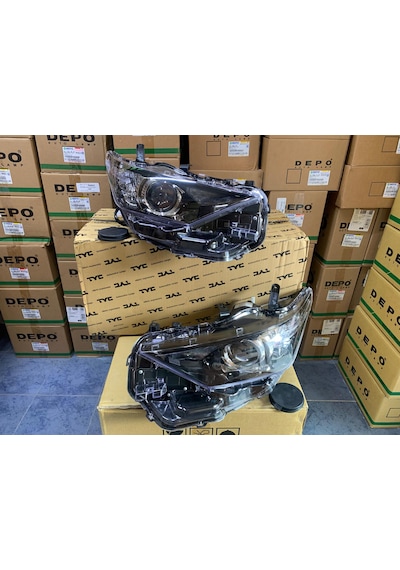 Toyota Auris 2015-2018 Arası Tyc Marka Ledli Sağ Ve Sol Far Takım 81130-02k30 / 81170-02k30