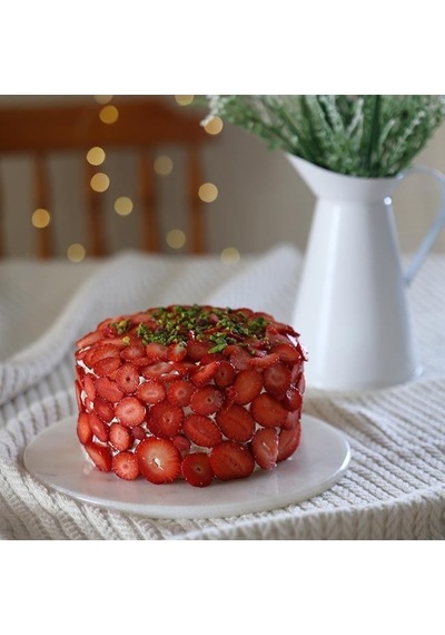 Akayev Mermer 25 Cm Beyaz Yuvarlak Sunum Tabağı Çok Renkli
