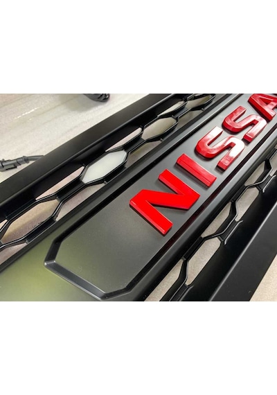 Nissan Navara Ön Panjur Izgara Np300 Ledli 2015-2020 Arası