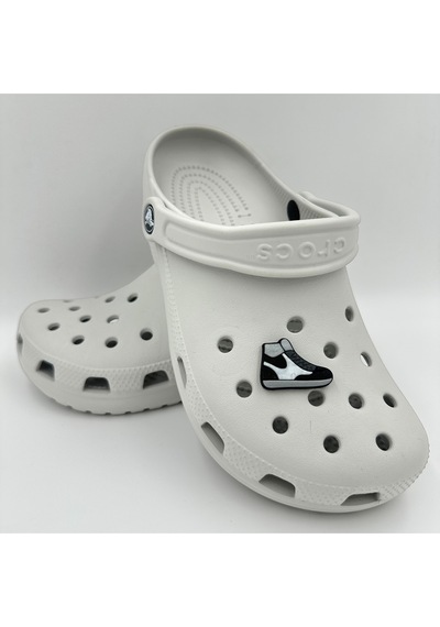 Crocs Terlik Süsü Ve Aksesuarı , Çanta Süsü Jibbitz 3d Ayakkabı 04 Görsel Logo Aksesuar Gri-siyah