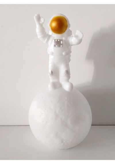 Astronot Şekilli Gece Ve Masa Lambası Beyaz