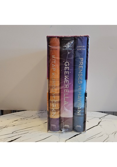 Geekerella Kutu Set- 3 Kitap