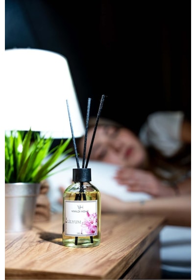 Vivaldi Home Lilyum Çiçeği Çubuklu Oda Kokusu Esansiyel Uçucu Yağ 100 ML