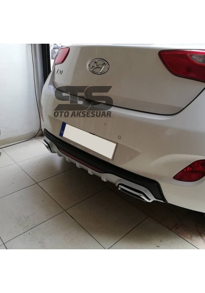 Hyundai İ30 Difüzör Arka Tampon Eki 2 Egzoz Çıkışlı Gri Reflektörlü
