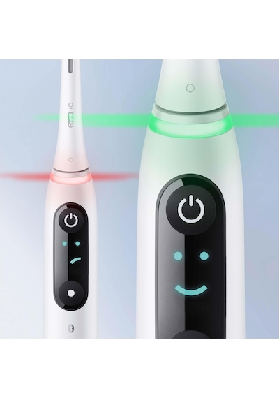 Oral-B iO8 Şarjlı Diş Fırçası Beyaz