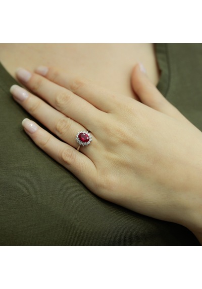 Lova Pırlantalı Oval Yakut Anturaj Yüzük - 1080056