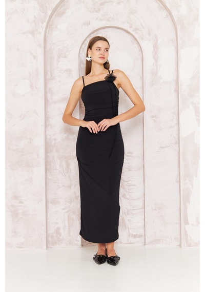 Darlin Moda Kadın Siyah Gül Detaylı Bodycon Askılı Midi Elbise Dm1053 Siyah