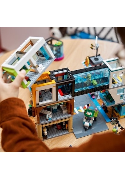LEGO® City 60380 Şehir Merkezi 2010 Parça