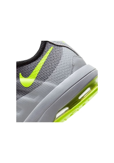 Nike Air Max Invigor Küçük Çocuk Ayakkabısı Gri Siyah