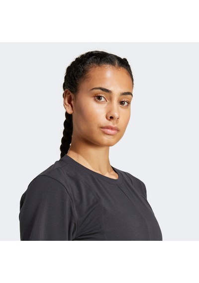 Adidas Classic Kadın Siyah Antrenman T-shirt Is6713 SIYAH Siyah