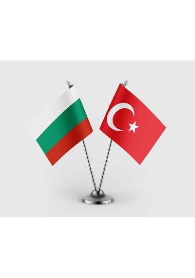 Bulgaristan Bayrağı Ve Türk Bayrağı İkili Saten Masa Bayrağı Takımı Diğer