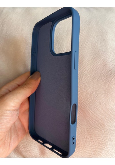 Apple Uyumlu iPhone 16 Pro Logolu İçi Kadife Silikon Lansman Kılıf