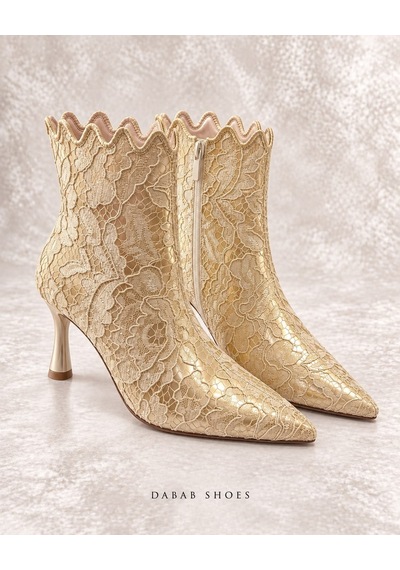 Dabab Shoes Mona Kadın Gold Dantel İşlemeli Sivri Burun Sıcak Astarlı Fermuarlı 7 Cm İnce Topuklu Bot Bootie Altın