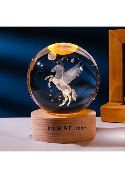 Işıklı Ahşap Kaideli Şahlanan At Cam Küre 8cm 6cm