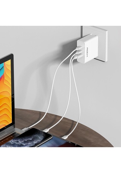 Rock T31 Gan 65w Pd 3.0 & Qc 4.0 Hızlı Seyahat Şarj Set Beyaz 2m Type-c To Type-c Kablo