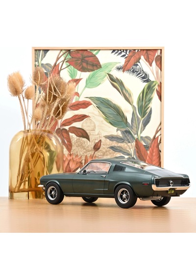 Norev 122702 1/12 Ford Mustang Fastback 1968 Satin Green Metallic